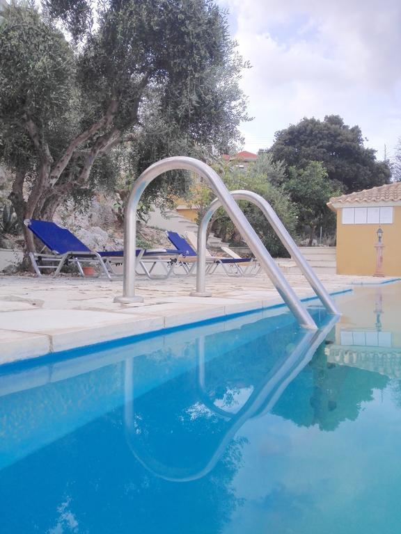 12 Gods Resort Pylos Pokoj fotografie